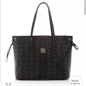 MCM LIV REVERSIBLE TOTE